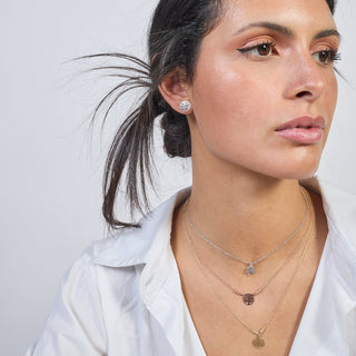 Collana argento rodiato con centrale albero della vita traforato tondo