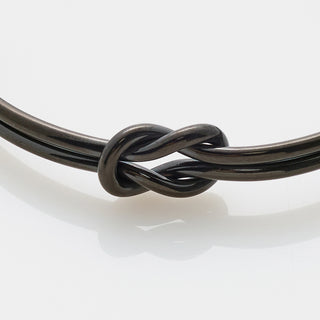 Bracciale nodo infinito grande rigido in acciaio